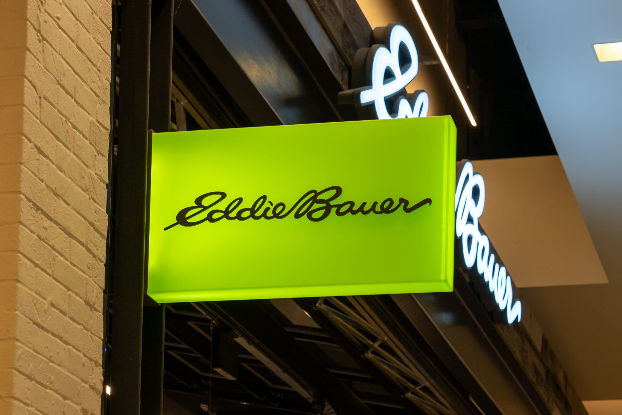 Eddie Bauer adopts Deck Commerce’s platform for order orchestration