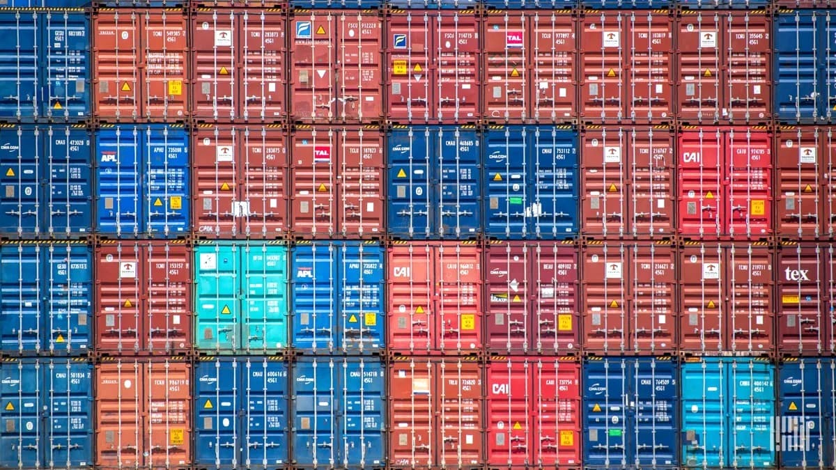 Box rates soar $1,000 in one week on peak rush