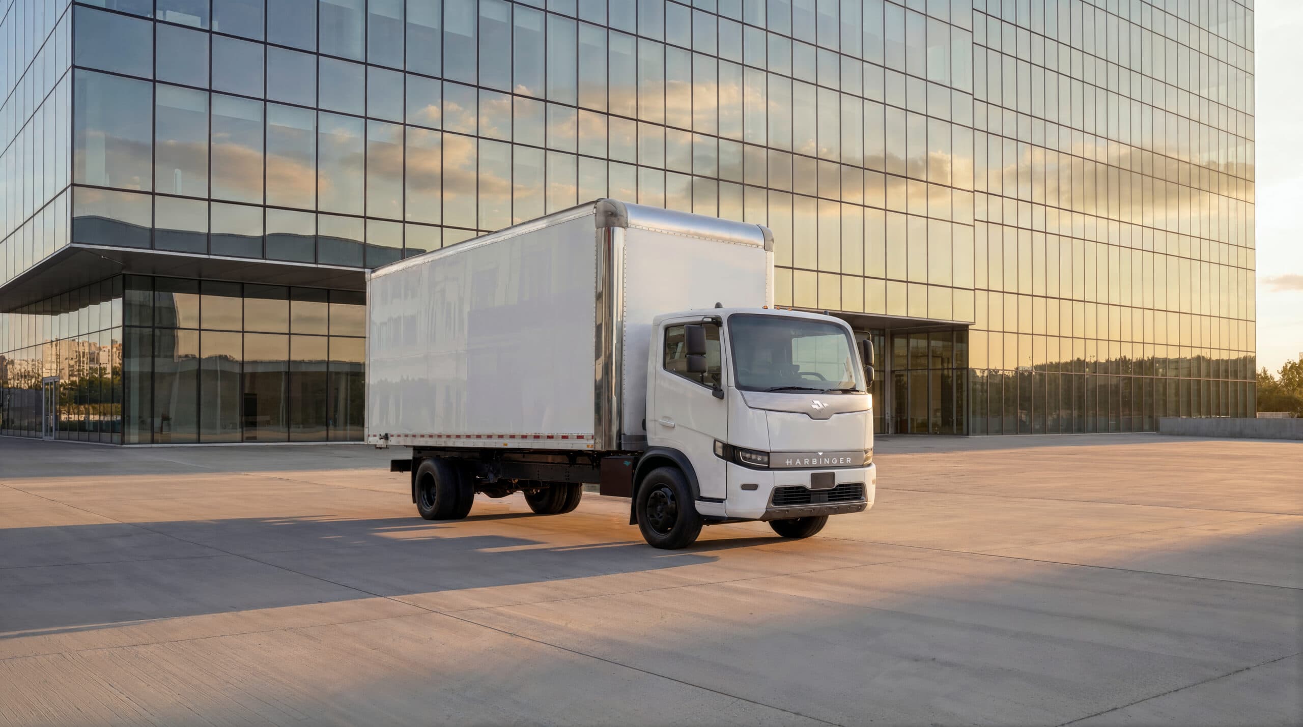 Harbinger expands medium-duty lineup with HC Series electric truck