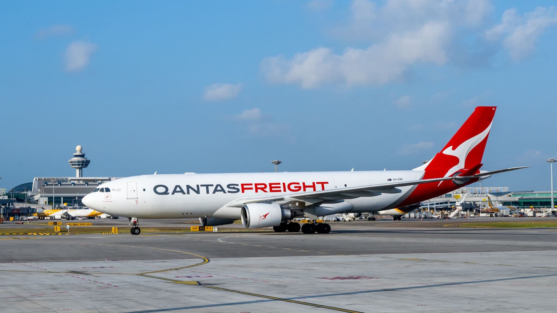 Qantas begins 1st-ever dedicated freighter service to Singapore