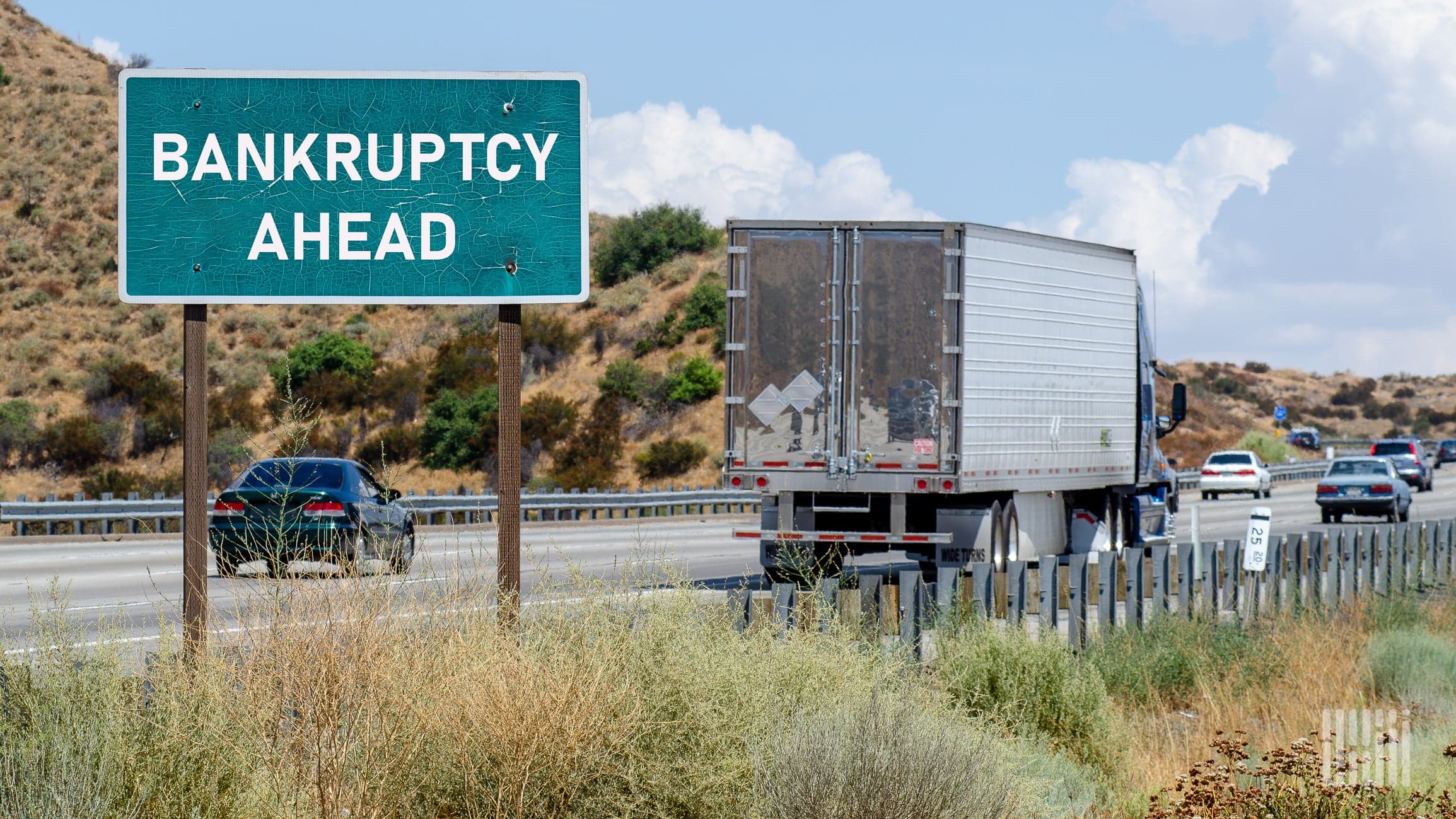 Small trucking firms file wave of bankruptcies across U.S.