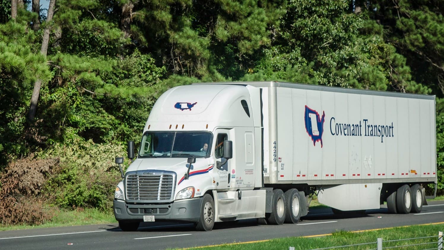 Covenant sees tightening capacity, rate momentum building in 2026