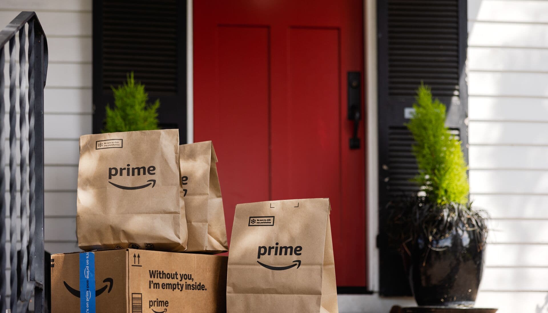 Amazon expands same-day grocery delivery to businesses