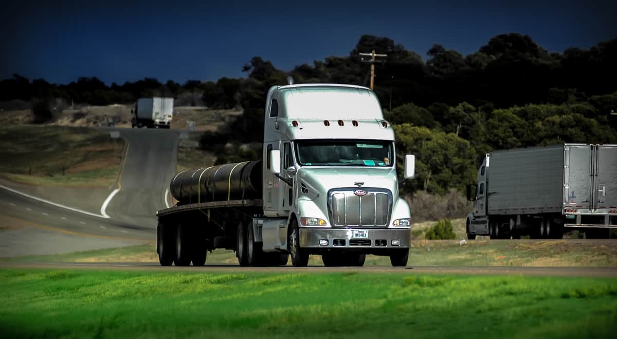 House committee OKs transportation bill that cuts wide swath across trucking