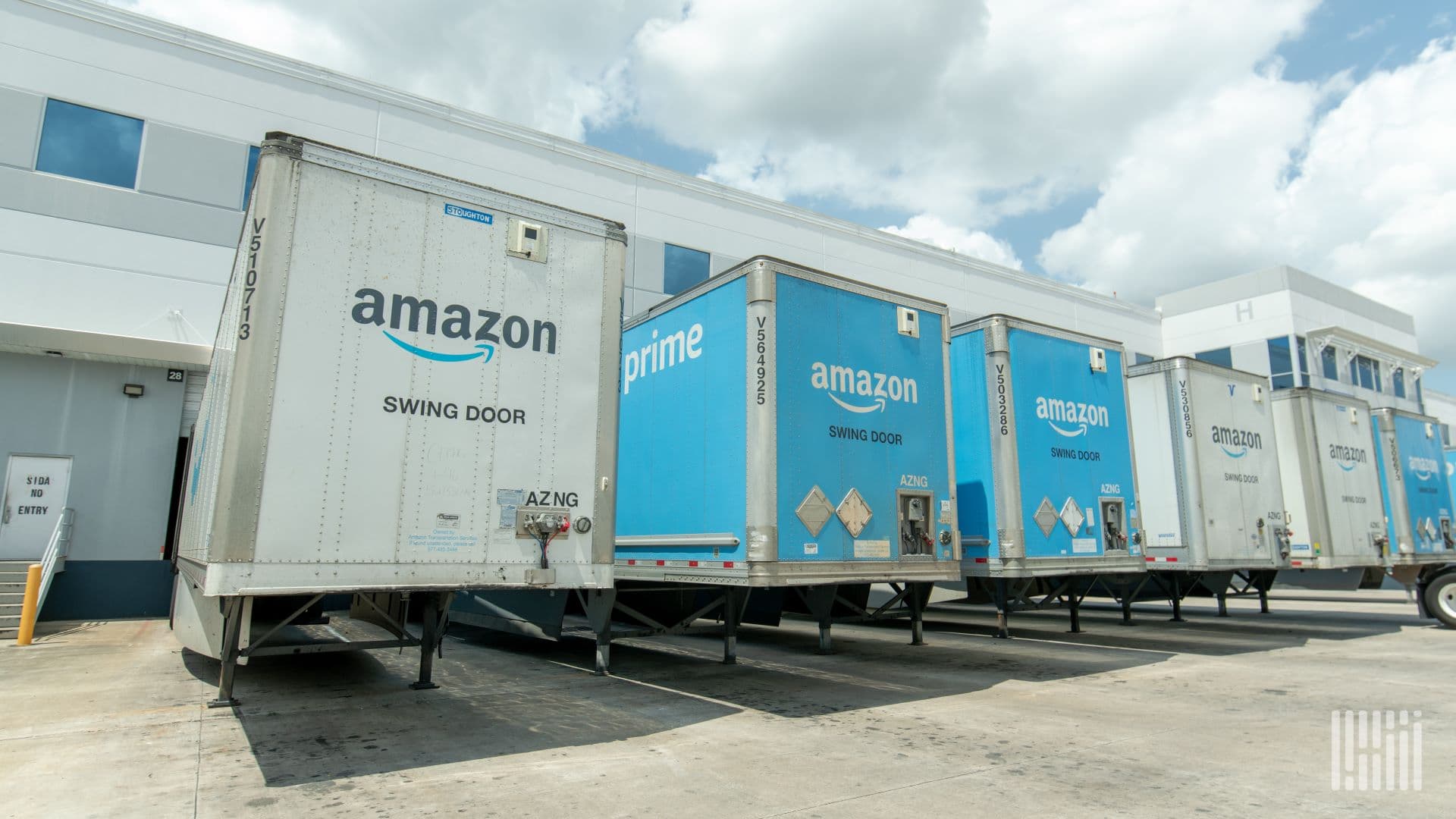 Amazon opens full-scale, less-than-truckload network to all businesses