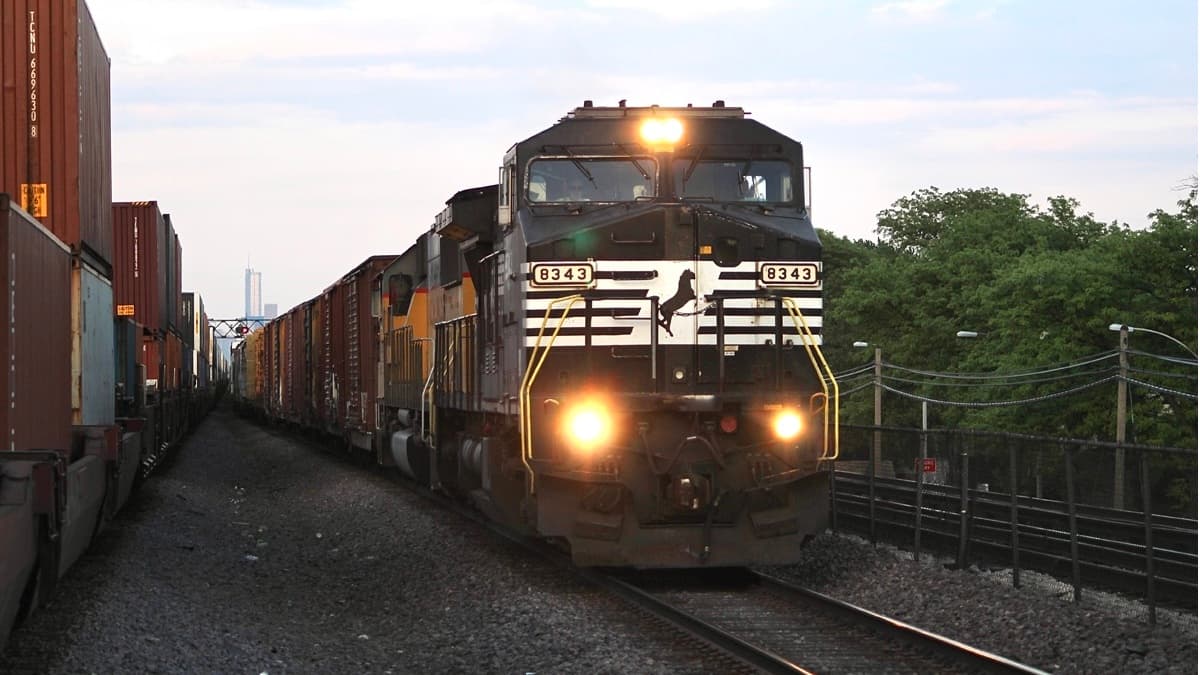 Norfolk Southern CEO says railroad must focus on today and tomorrow