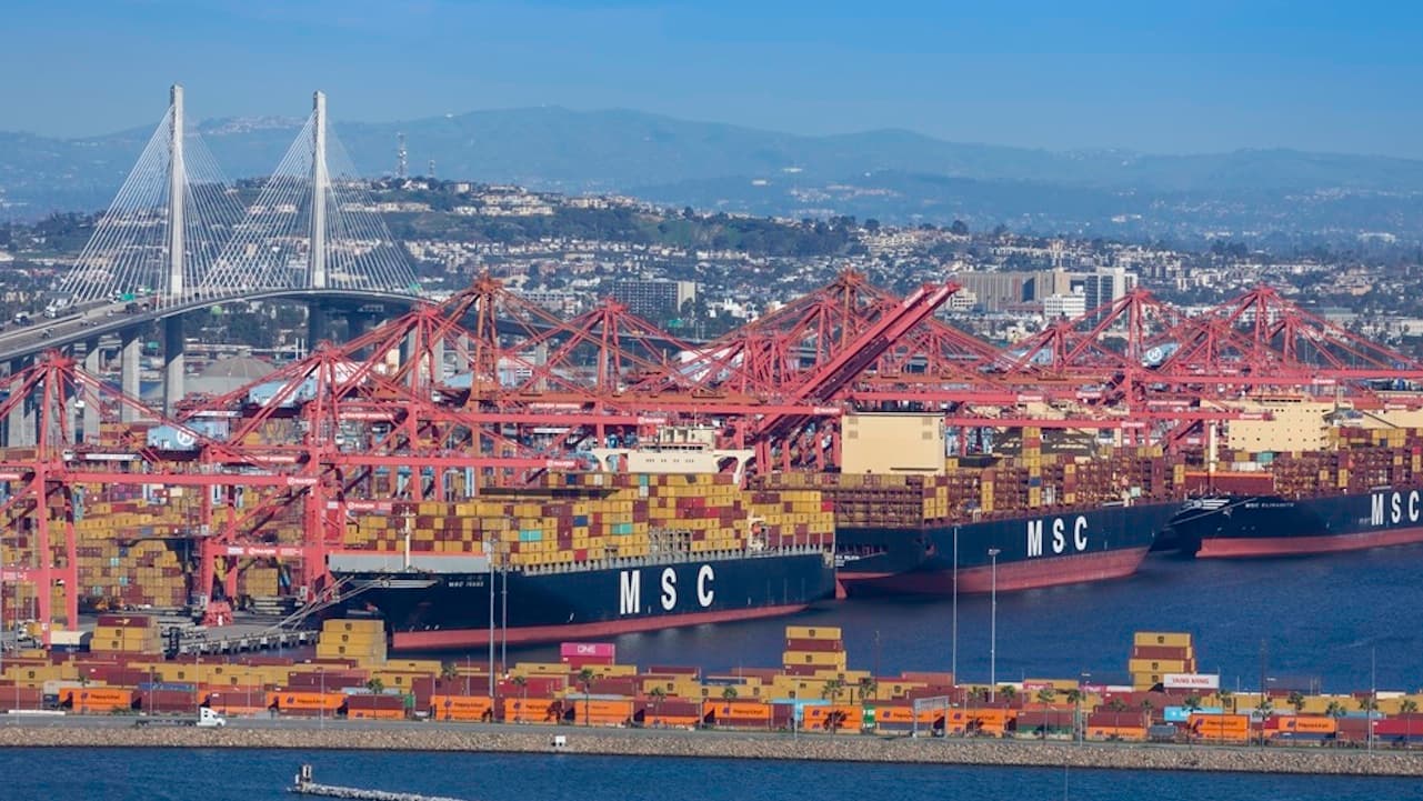 NEW: Trade turbulence turns to record volume for top U.S. port