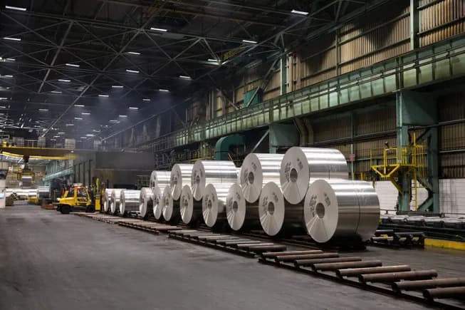 Trump offers to cut aluminum tariffs in half for onshoring promises