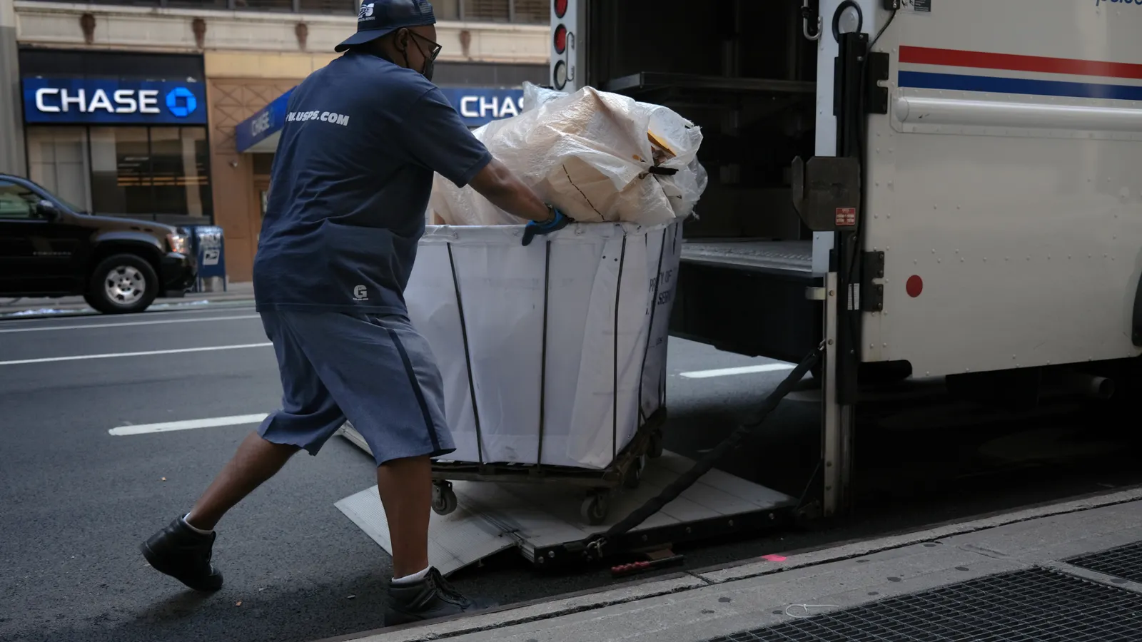 USPS Ground Advantage plan could heat up lightweight package rates