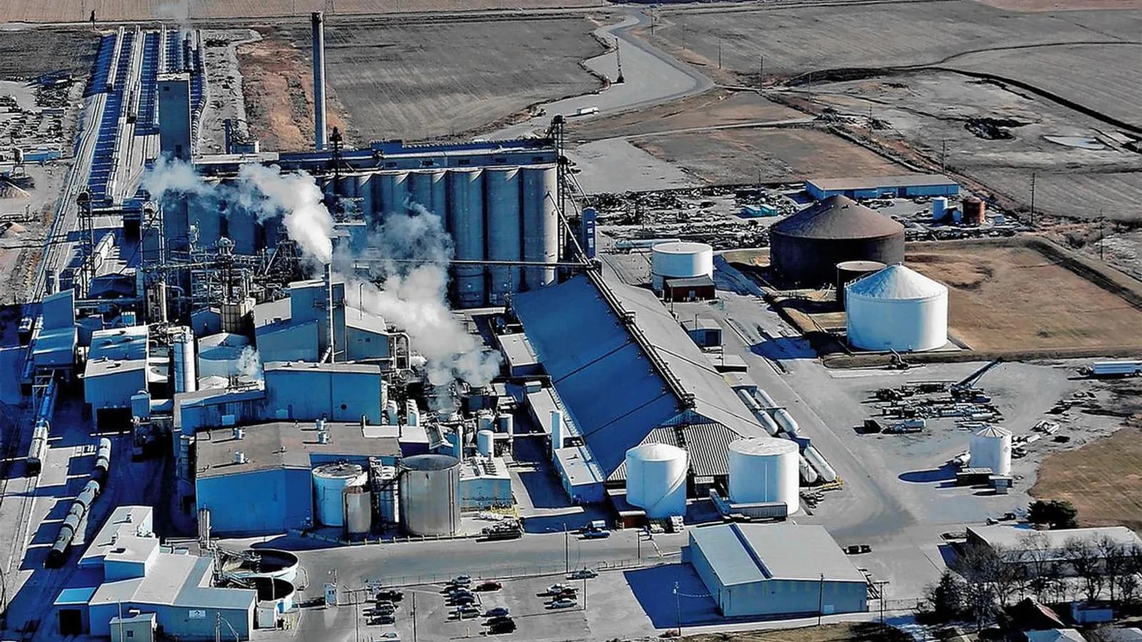 ADM plans $100M oilseed crush expansion at 4 US plants