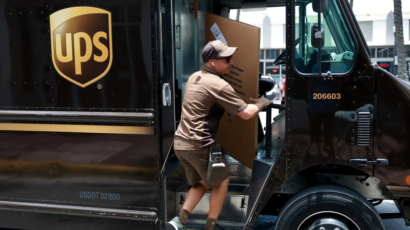 UPS, Amazon fuel surcharges help blunt higher costs