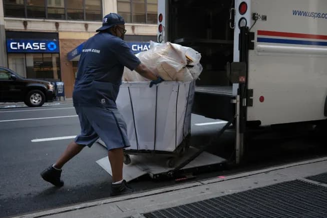 USPS Ground Advantage plan could heat up lightweight package rates