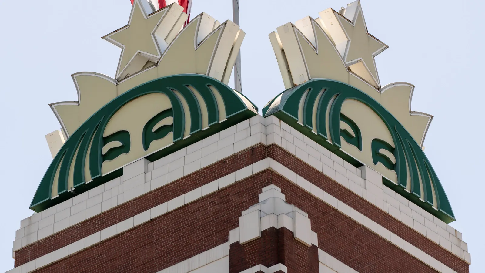 Starbucks targets 24-hour inventory replenishment