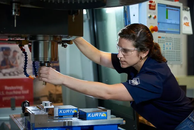 Manufacturing grows at fastest rate since 2021 amid big job cuts