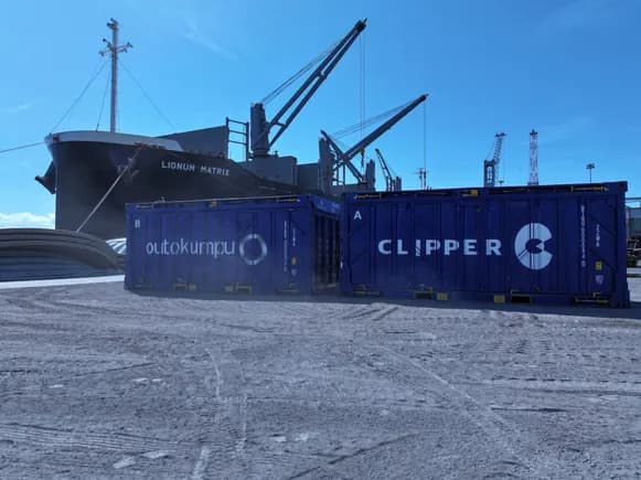 Steel producer uses collapsible containers to optimize transport, lower costs