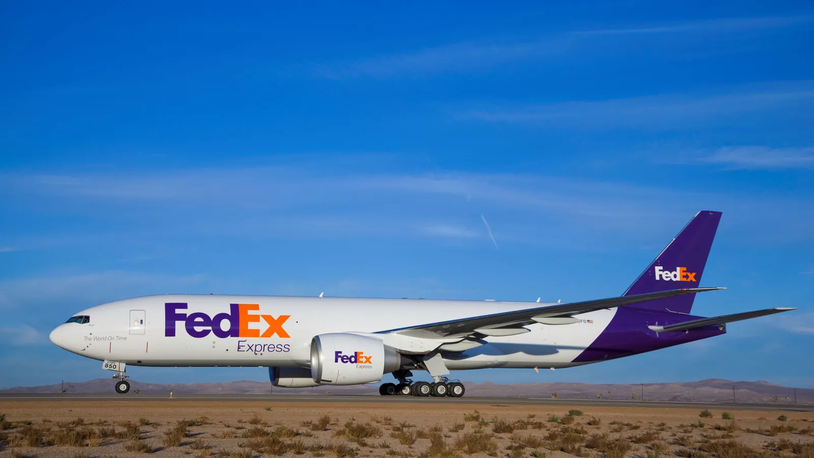 FedEx inks MOU with China-based airline to boost air cargo network