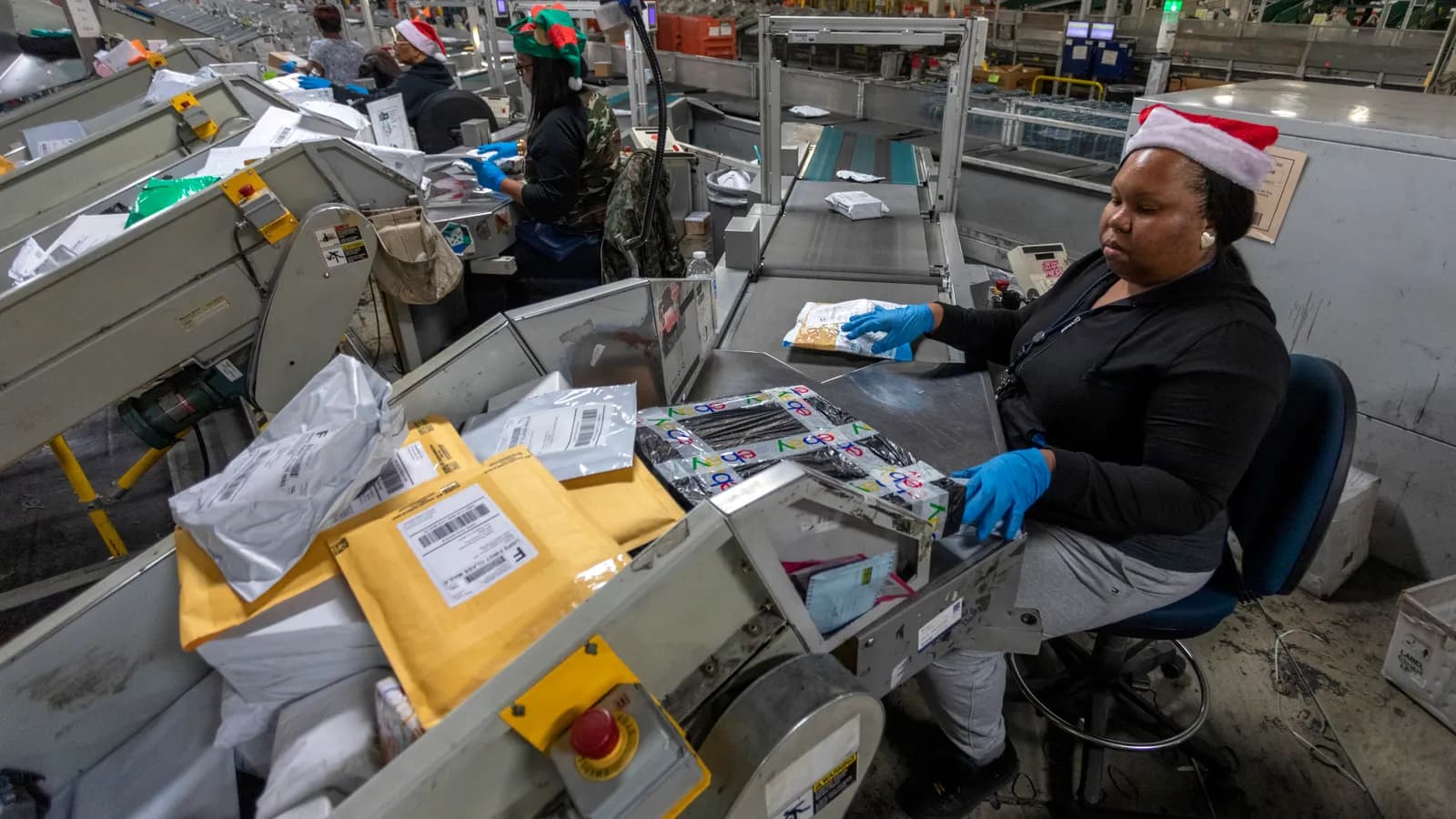 How the USPS improved its 2025 peak season performance