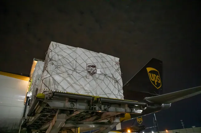 Should the Postal Service reassess its UPS air contract?