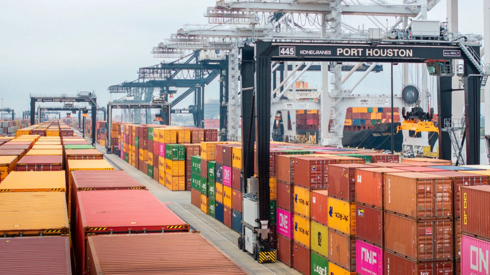 Transpacific ocean rates fueled by early peak, frontloading