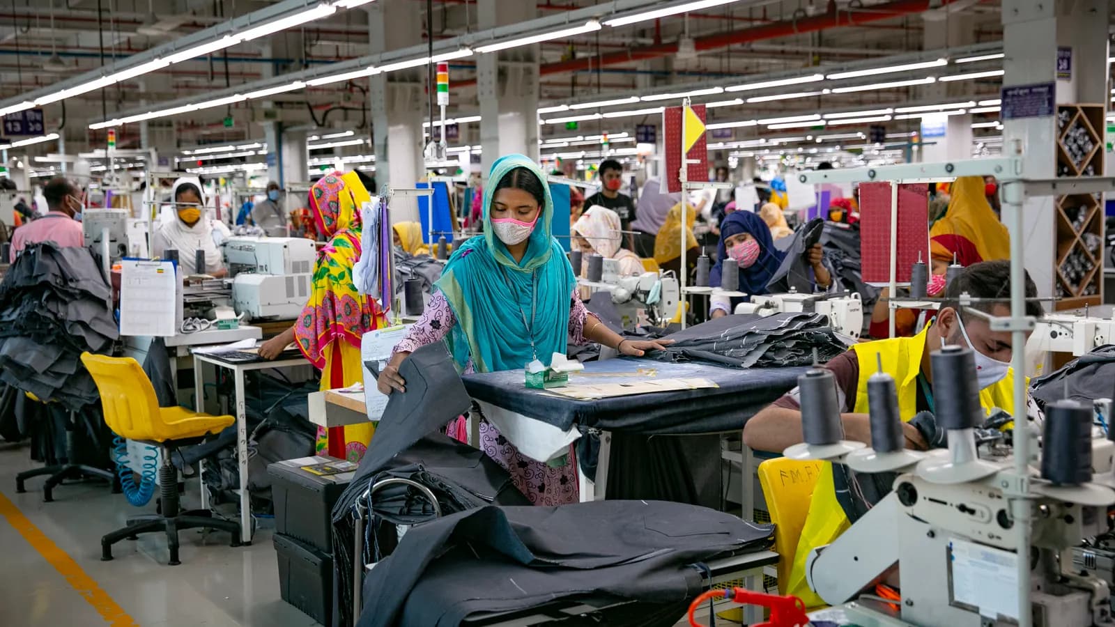 How low T-shirt pricing impacts supplier labor conditions: report