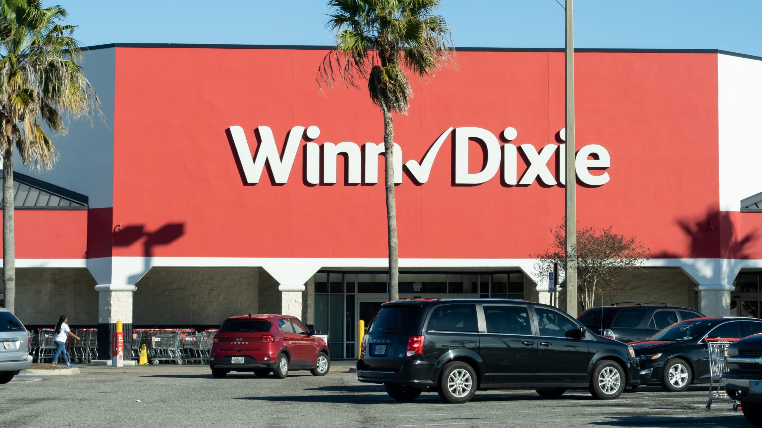 Amazon expands grocery delivery partnership with Winn-Dixie in Florida