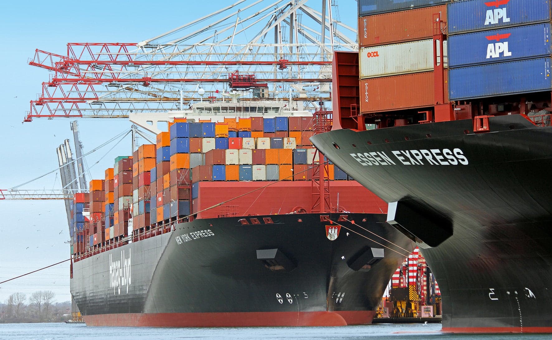 Lower revenue, higher costs drive Hapag-Lloyd to loss