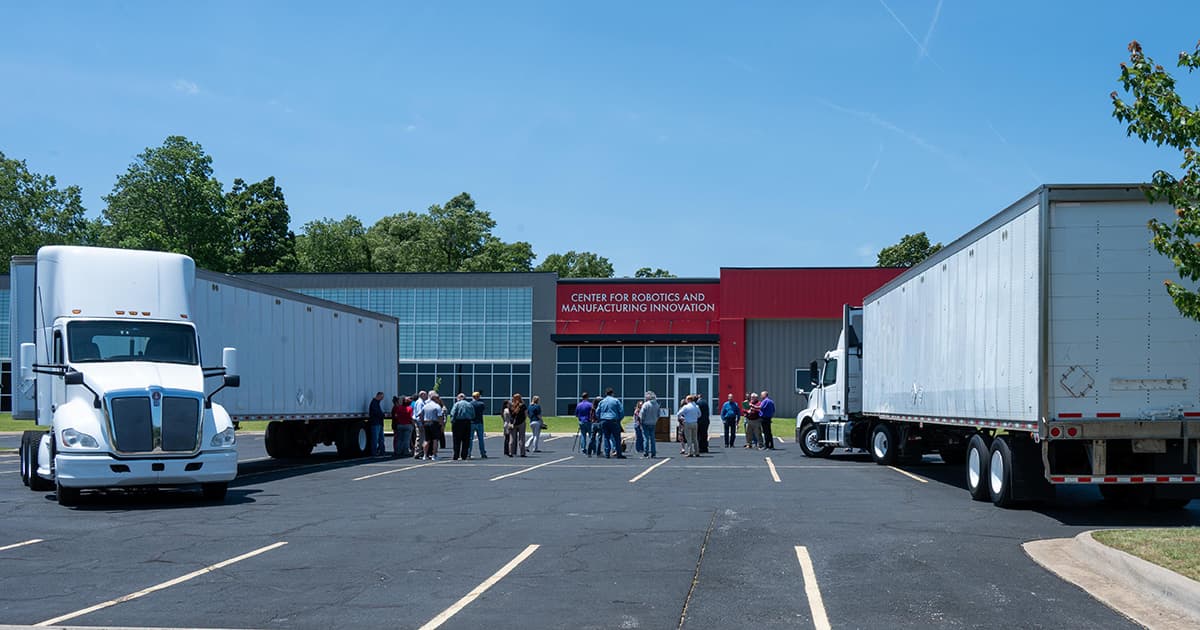FedEx Freight donation revives UA Northark CDL training program