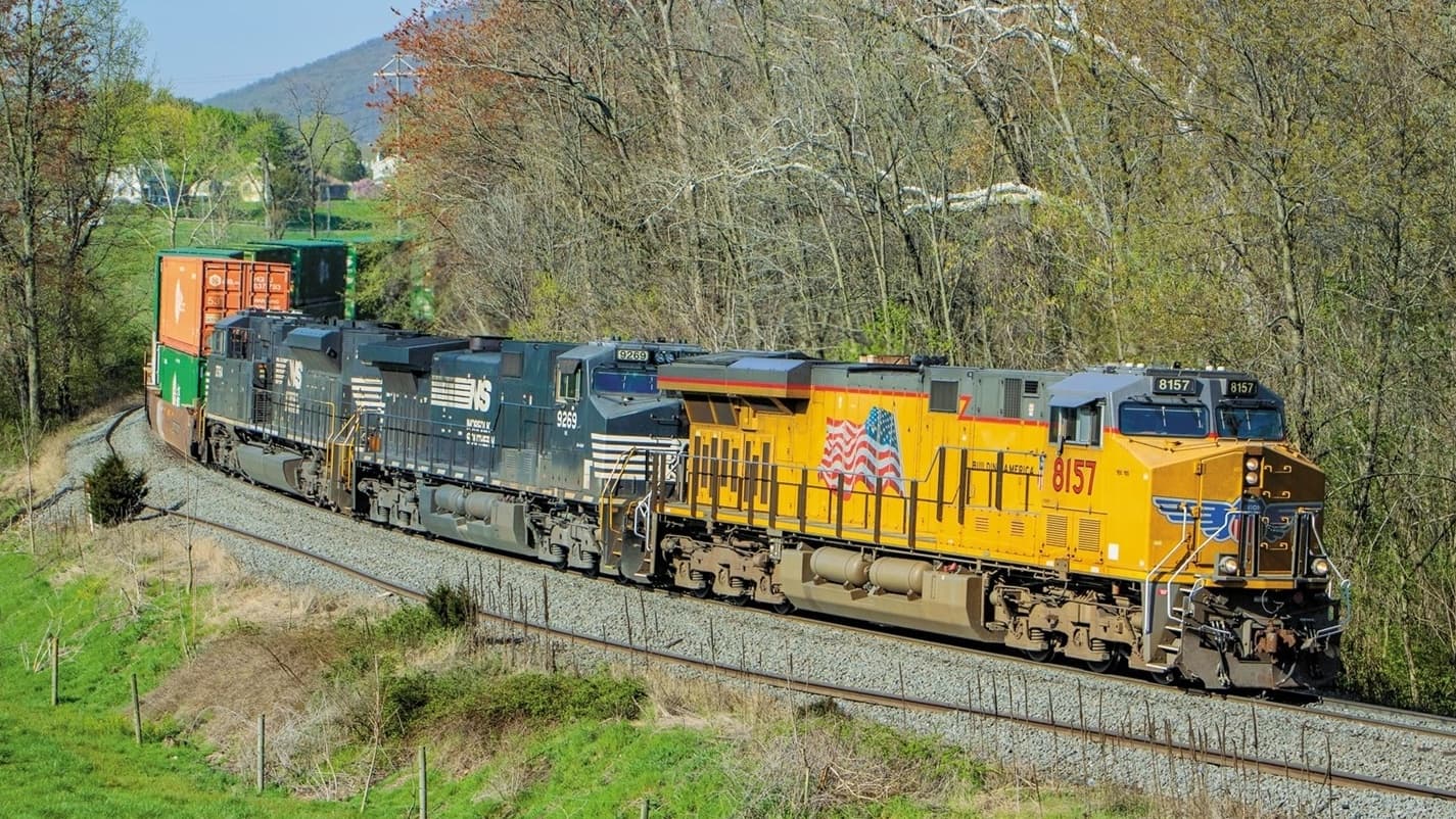 House endorses 25-year old rules for rail merger review