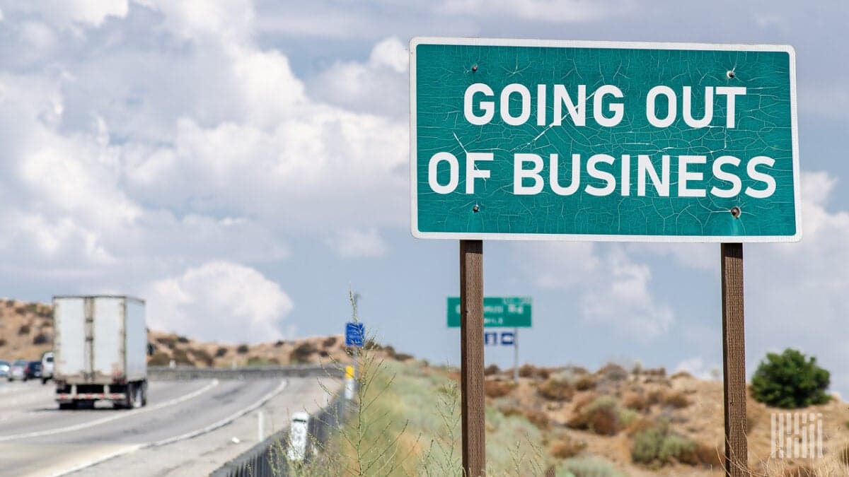 Freight Distress Report: more carriers shut down, logistics firms cut jobs